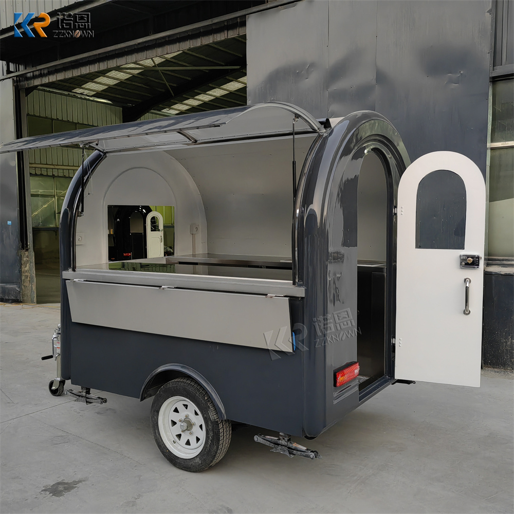 Camion per Catering Completame - Food Snacks Catering recensione e prezzo