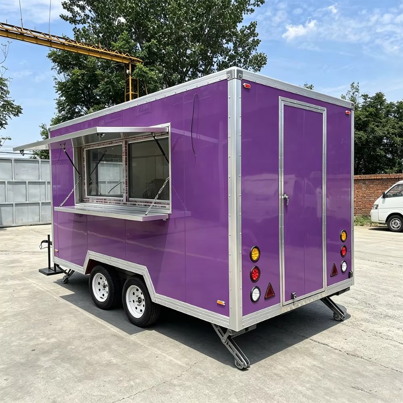 Rimorchio Moderno per Catering - Food Snacks Catering recensione e prezzo